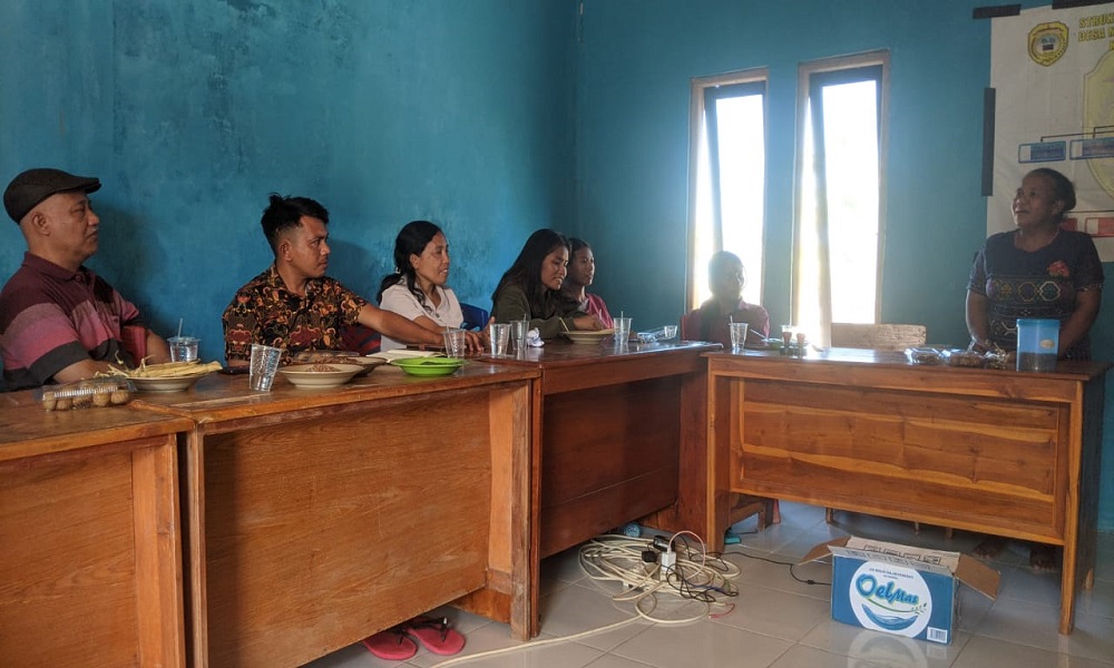 Diskusi Membangun Kesepahaman dalam Pengelolaan Program Kemandirian Pangan Lokal di Desa Mehona